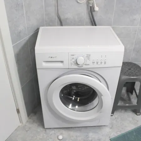 Charming With Pool דירה נרחה