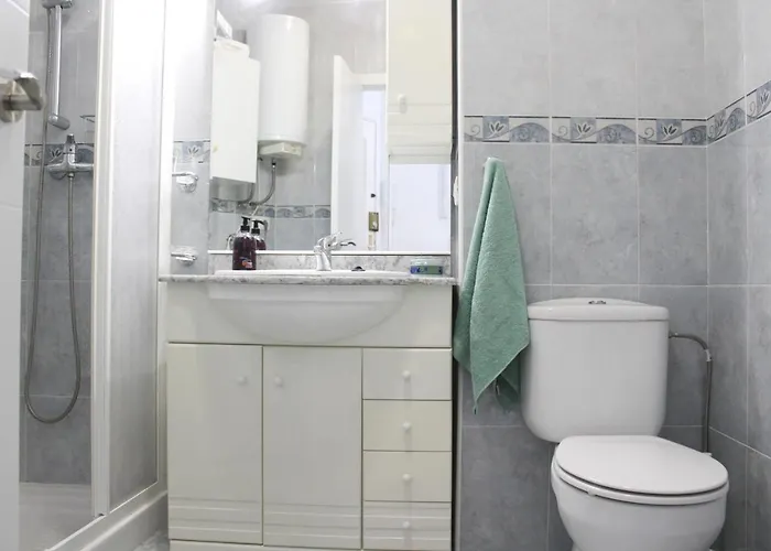 Charming With Pool 네르하